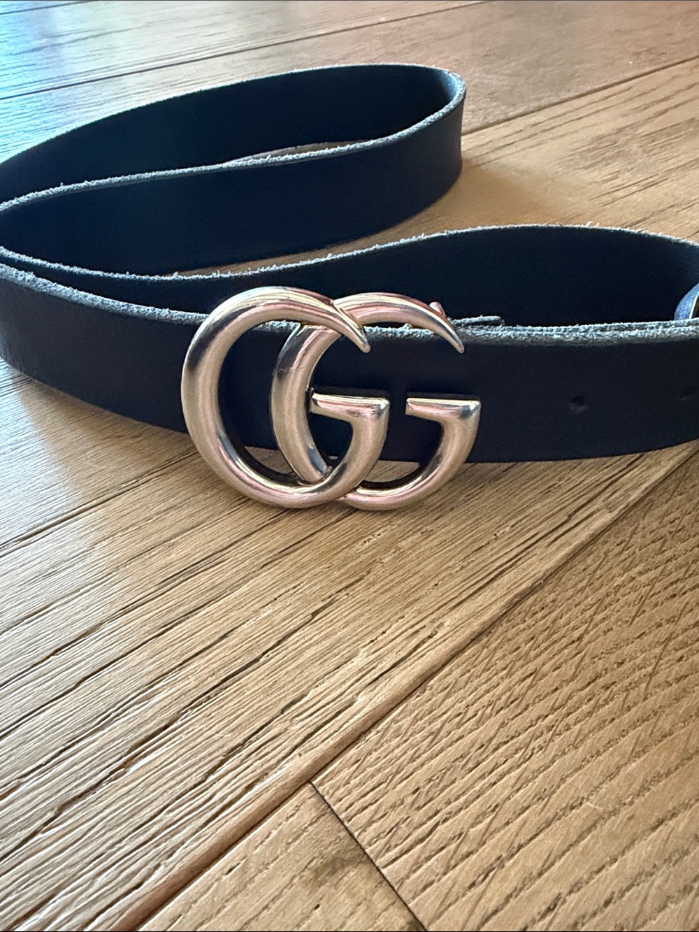 GUCCI Black Leather Belt with Silver Double-G Buckle